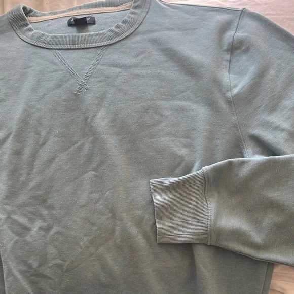 J. Crew Men's Light Blue Crewneck - Picture 2 of 4